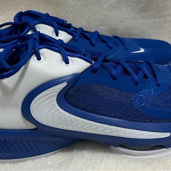 Men’s 2022 Nike Air Zoom Freak 4 Promo Basketball Shoes SZ 13.5 main image 4
